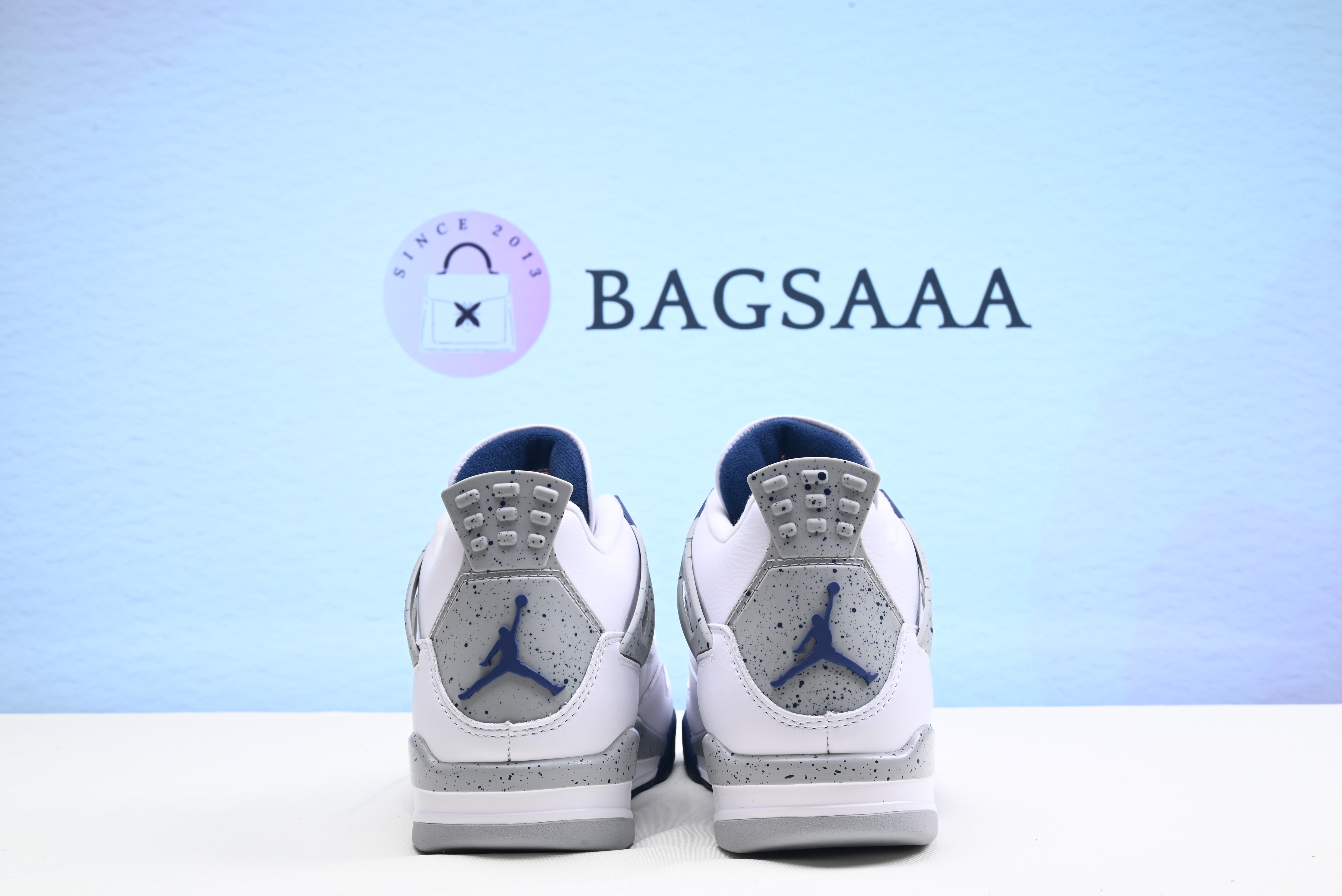 Jordan 4 Retro