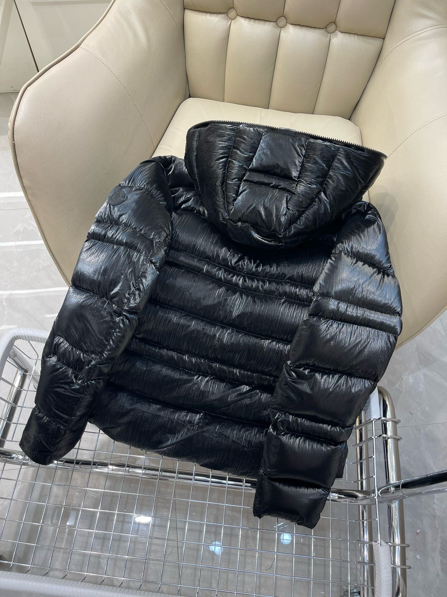 Bagsaaa Moncler Short Down All Black Jacket