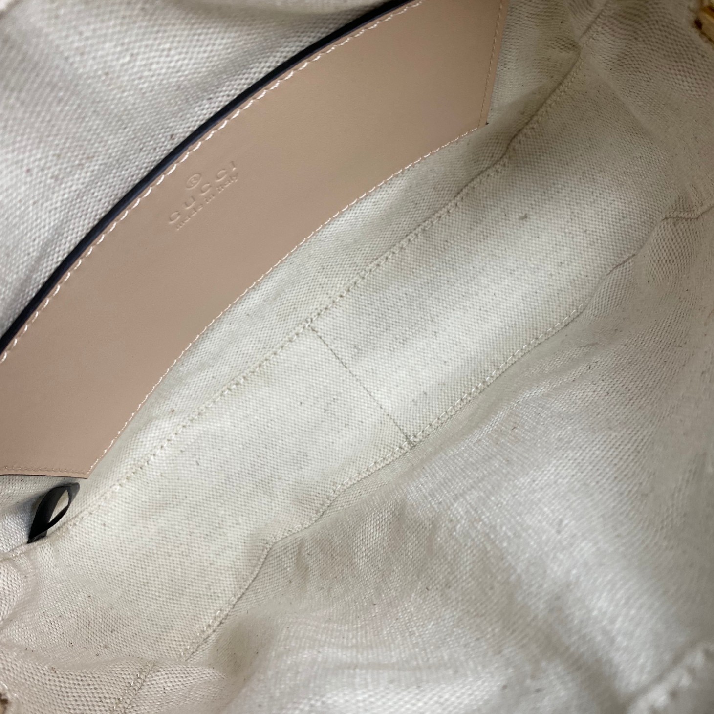 Bagsaaa GG Matelassé Small Shoulder Bag 702234 Beige - 21.5 x 17 x 7.5 cm